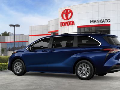 2026 Toyota Sienna — detail view