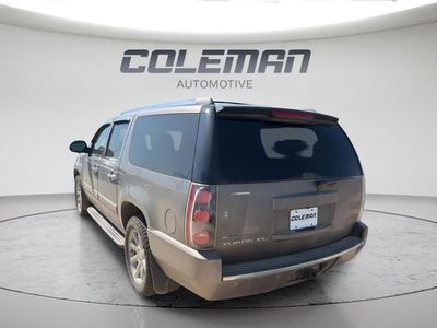 2011 GMC Yukon XL — side profile view