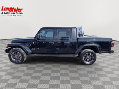 2022 Jeep Gladiator — side profile view