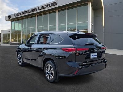 2022 Toyota Highlander — detail view