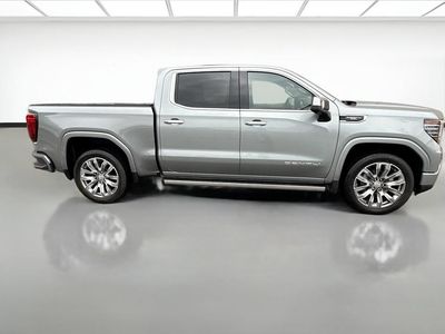 2025 GMC Sierra 1500 — detail view