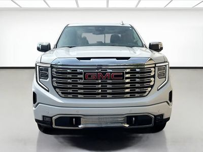 2025 GMC Sierra 1500 — side profile view
