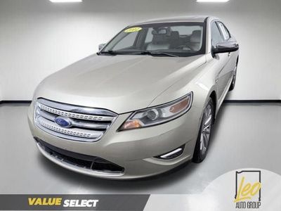 2011 Ford Taurus — interior view