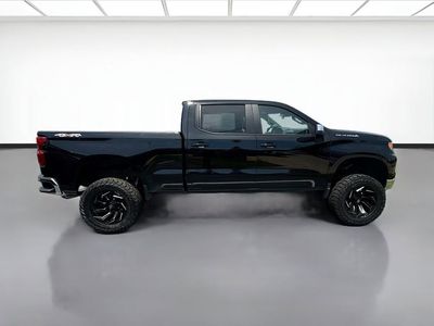 2025 Chevrolet Silverado 1500 — detail view