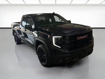 2023 GMC Sierra 1500 — interior view