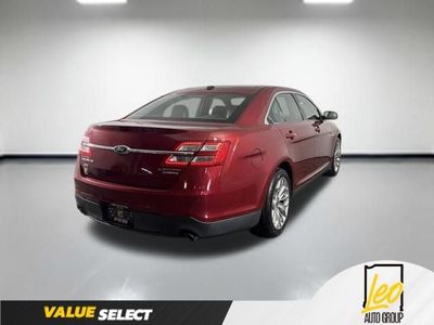 2013 Ford Taurus — detail view