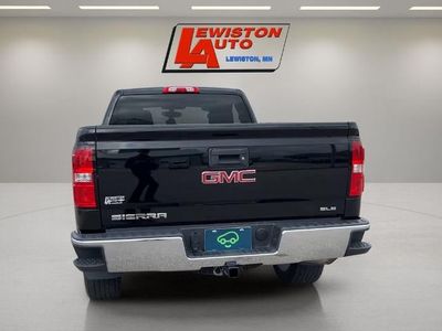 2015 GMC Sierra 1500 — interior view