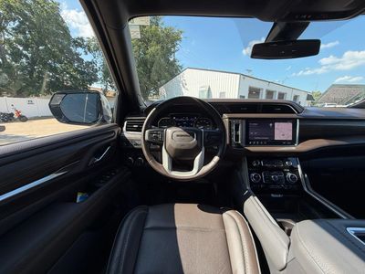 2021 GMC Yukon — side profile view