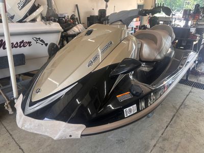 2008 YAMAHA WAVERUNNER VX1100A-GB — front three-quarter view