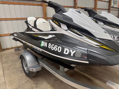2017 YAMAHA WAVERUNNER VX CRUISE (CARBON/WHITE) | VX1050A-SA — photo 8 view