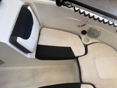 2022 TAHOE 200S - Photo 13
