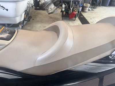 2008 YAMAHA WAVERUNNER VX1100A-GB — interior view