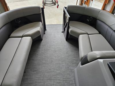 2026 VIAGGIO LAGO V20S TRITOON - Photo 10