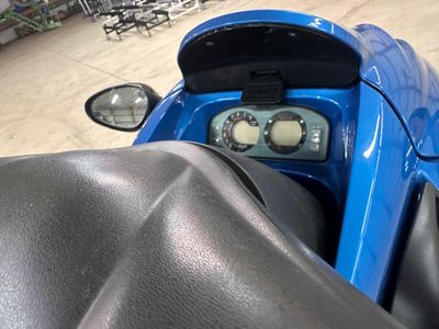 2004 YAMAHA WAVERUNNER XLT 800 — side profile view