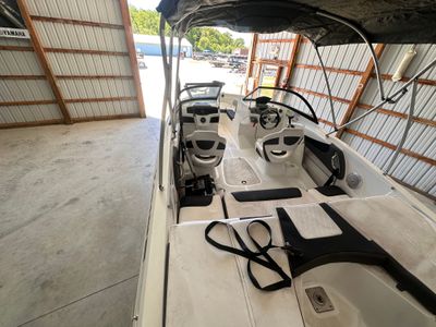 2022 TAHOE 200S - Photo 8
