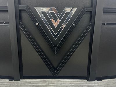 2025 VIAGGIO LAGO V 20U C in BLACK — front three-quarter view
