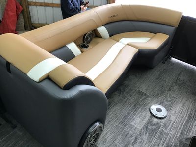 2023 VIAGGIO DIAMANTE D 23S TRITOON — photo 11 view