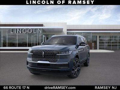 2026 Lincoln Navigator — side profile view