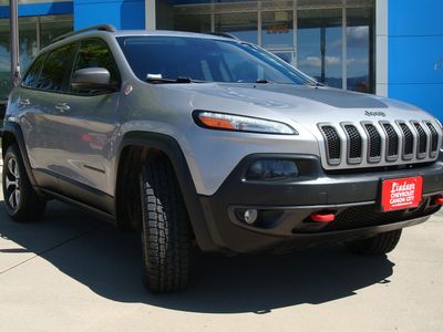 2018 Jeep Cherokee — rear three-quarter view