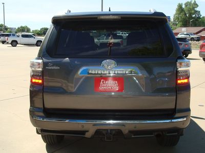 2019 Toyota 4Runner — detail view
