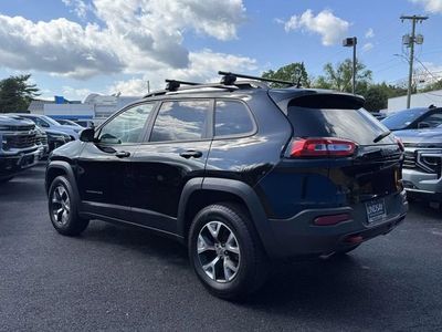 2017 Jeep Cherokee — interior view
