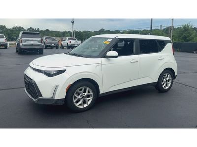 2025 Kia Soul — interior view