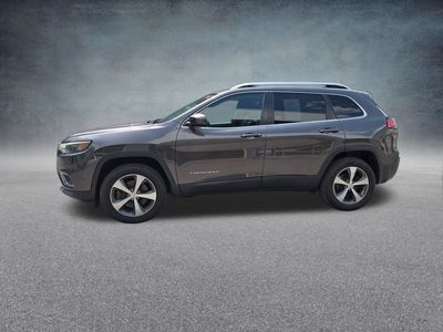 2021 Jeep Cherokee — interior view