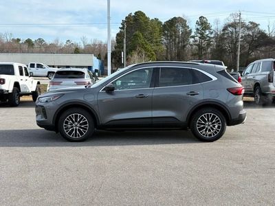 2025 Ford Escape — side profile view