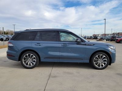 2026 Lincoln Aviator — side profile view
