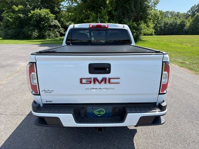 2022 GMC Canyon — interior view