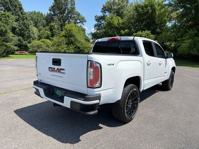 2022 GMC Canyon — detail view