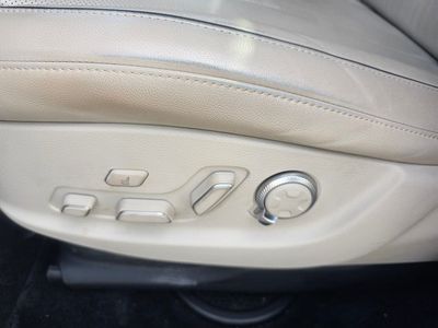 2022 Genesis GV80 — detail view