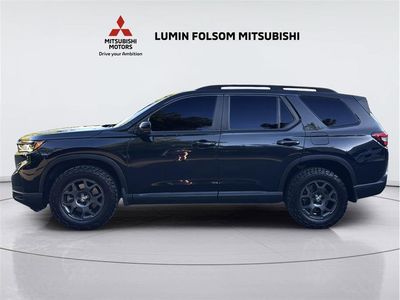 2023 Honda Pilot — side profile view