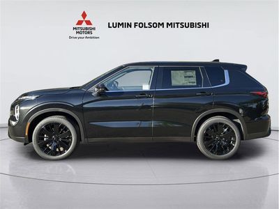 2026 Mitsubishi Outlander — side profile view