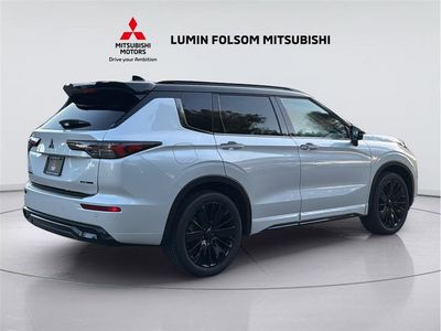 2026 Mitsubishi Outlander — detail view