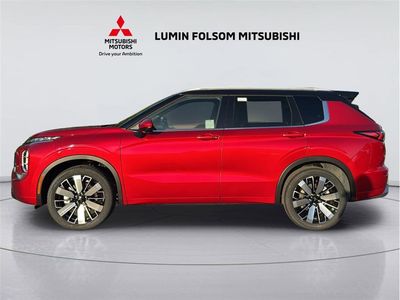 2026 Mitsubishi Outlander — side profile view