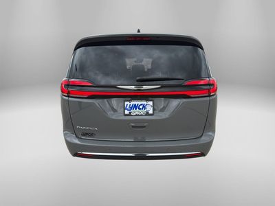 2025 Chrysler PACIFICA — interior view