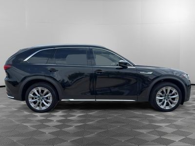 2025 Mazda Mazda CX-90 — detail view