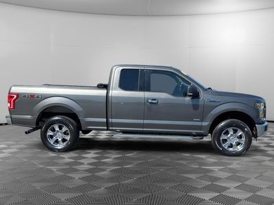 2016 Ford F-150 — interior view
