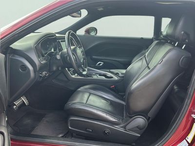 2018 Dodge Challenger — detail view