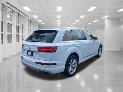 2019 Audi Q7 — detail view