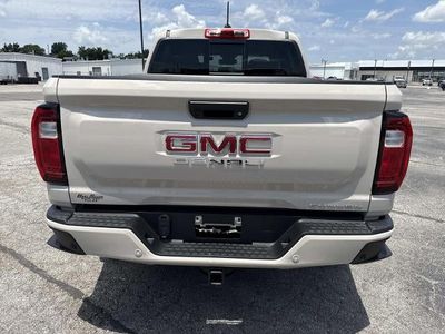 2026 GMC Canyon — detail view