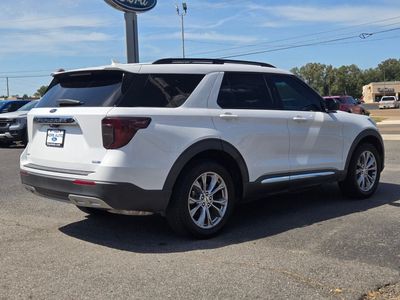 2020 Ford Explorer — detail view