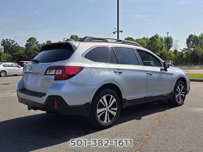 2019 Subaru Outback — detail view