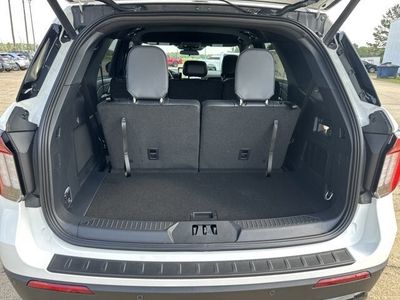 2026 Ford Explorer — detail view