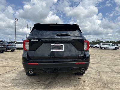 2022 Ford Explorer — interior view