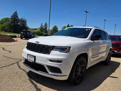 2020 Jeep Grand Cherokee — interior view