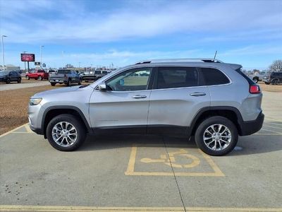 2021 Jeep Cherokee — side profile view