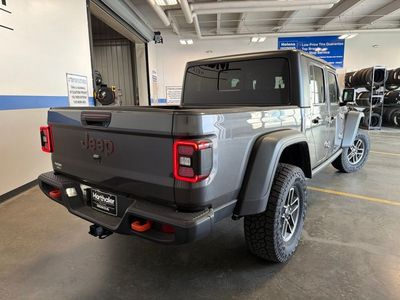 2026 Jeep Gladiator — detail view