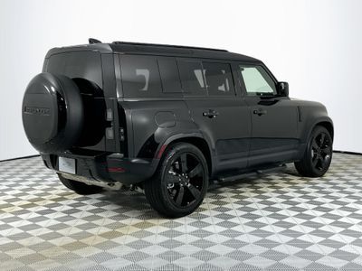 2026 Land Rover Defender 110 — detail view